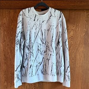 H&M Black and Gray Abstract Crewneck Sweater